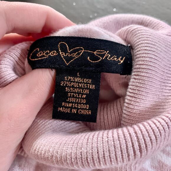 Coco and Shay Houndstooth Pink White Turtleneck Sweater Cut Out Back XS - Picture 5 of 5